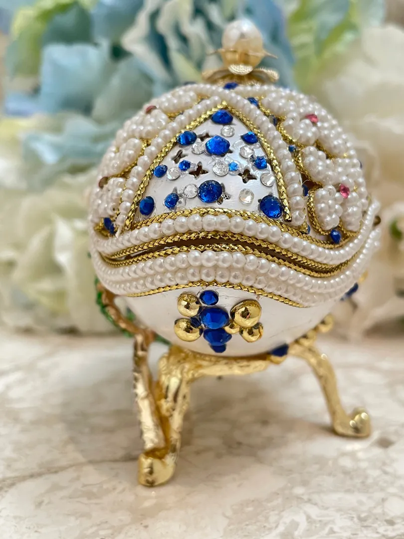 Something Old Blue Vintage 1990 Faberge Egg Style Music Box Handcarved Natural Egg 24k Gold Couple Fabergé Wedding Ring Box Bridal Shower.