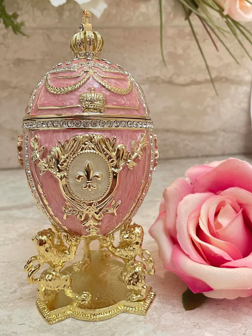Exquisite 5 Star Fabergé egg, hand-painted in the Imperial Fabergé egg style, featuring 24k gold and Swarovski elements. Ideal Valentine's Day gift for your girlfriend or a graduation present for her.