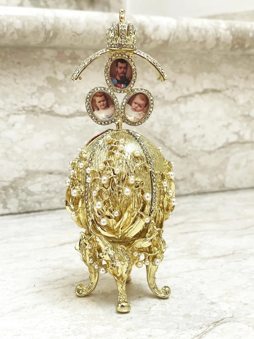 Pure Gold Faberge Egg Style Photo Frame Faberge Easter Eggs Austrian Crystals Handmade Fabergé by Pierre Lorren.