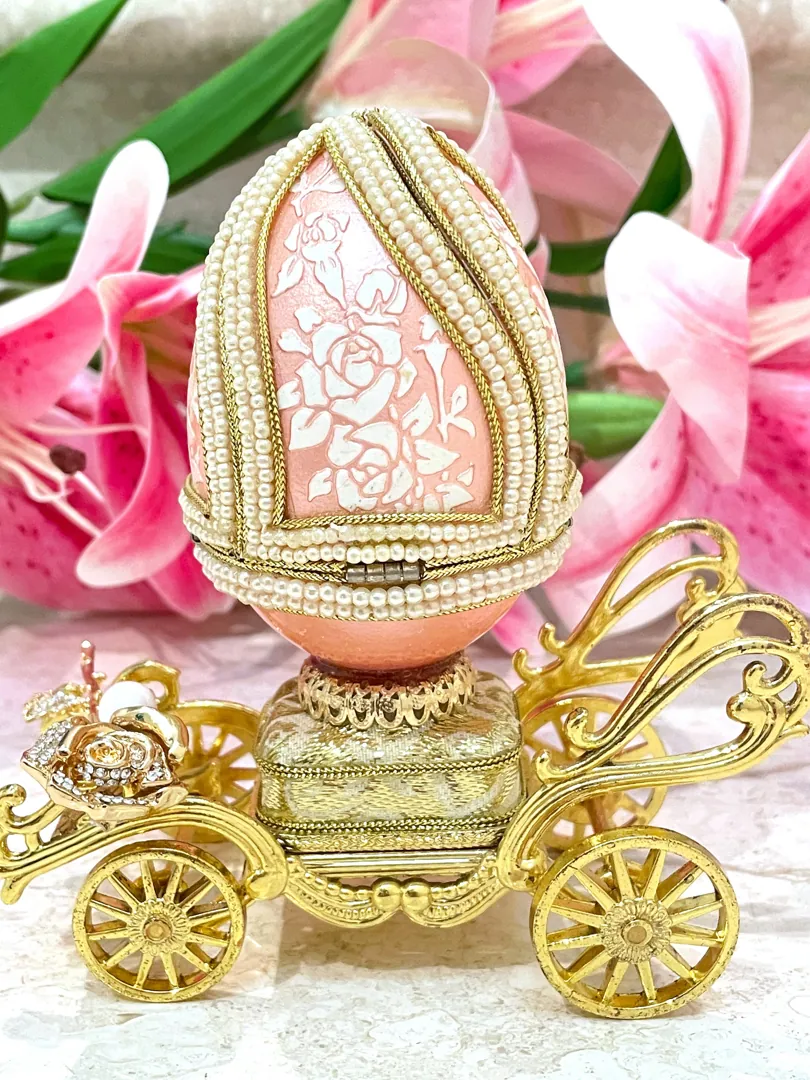 Vintage 1983 Faberge Style Egg, Musical Carriage Jewelry Box