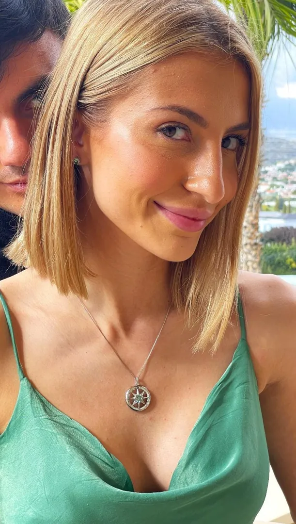 2ct Genuine Peridot Stud Earrings - Green Peridot Solitaire Gemstone Earrings - Handmade Peridot Earrings - Peridot Jewelry Handmade