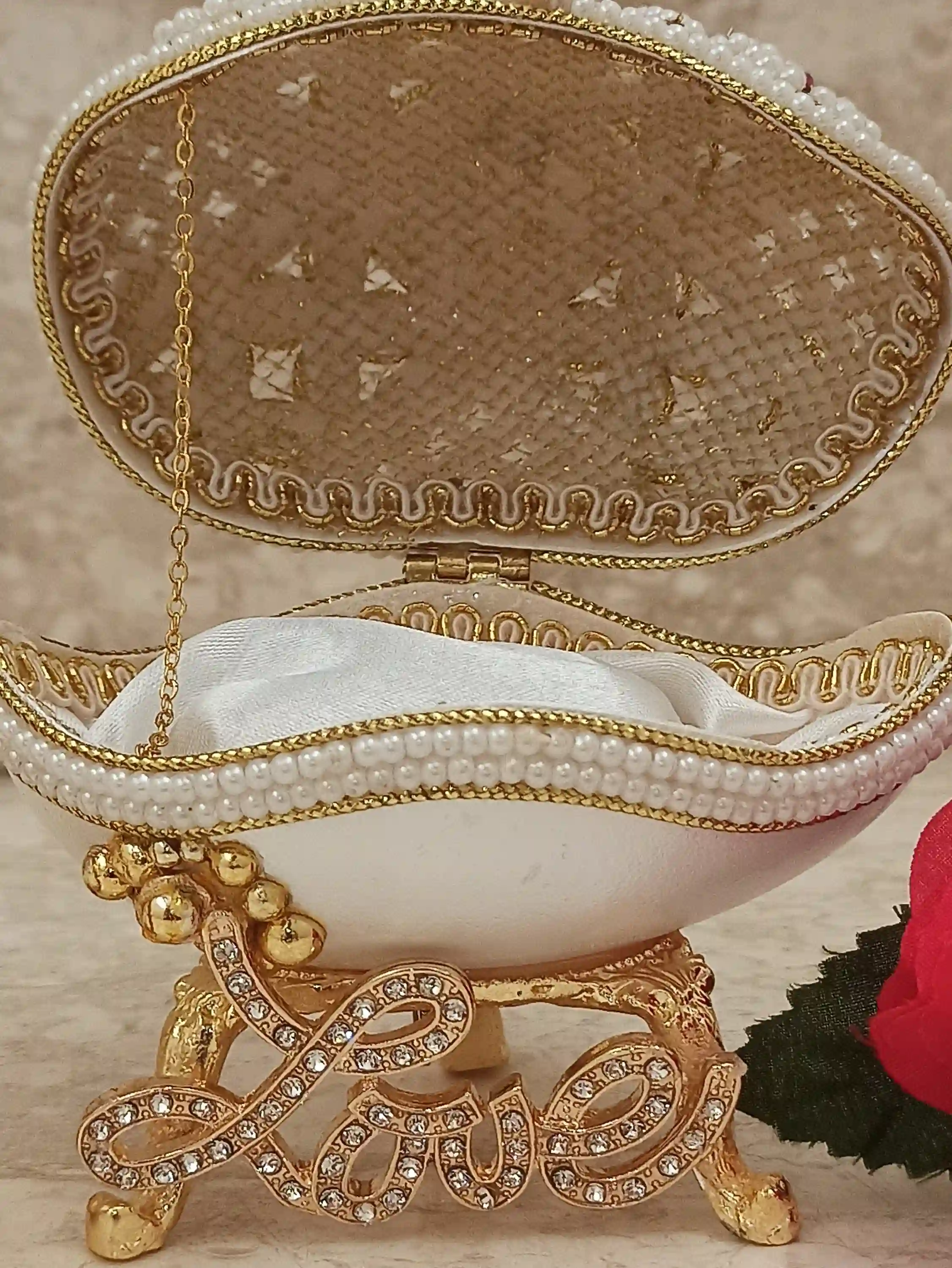 Love Trinket Luxury Gift ONE OfA Kind Pearl Jewelry box Faberge Music Natural HANDCARVED Egg 900 Pearl Austrian Crystal Diamond Bracelet 24k 