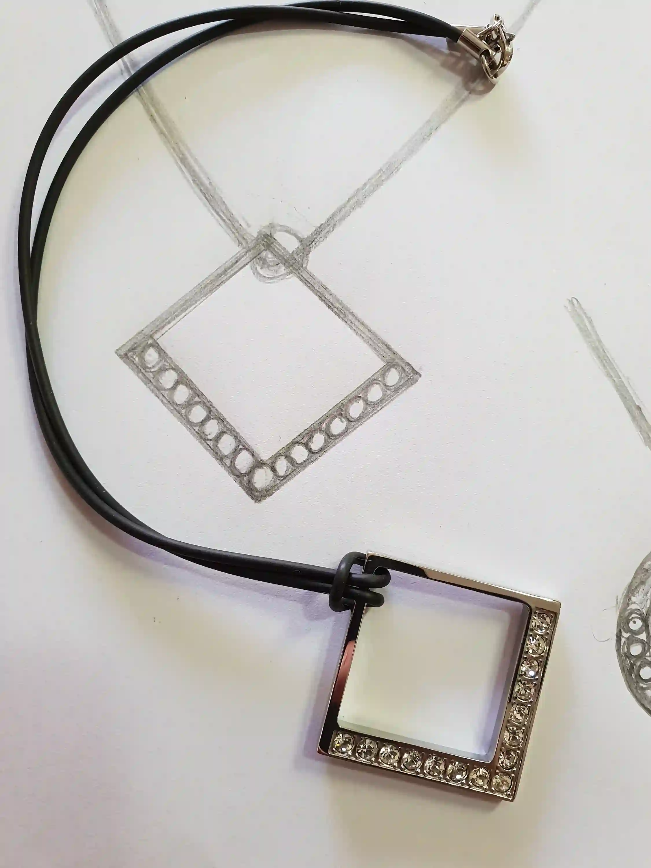 Silver Pendant necklace /Swarovski Crystal Necklace/Jewelry gift for mom/Jewelry gift for Her/Modern Necklace for women/Necklace for pendant 
