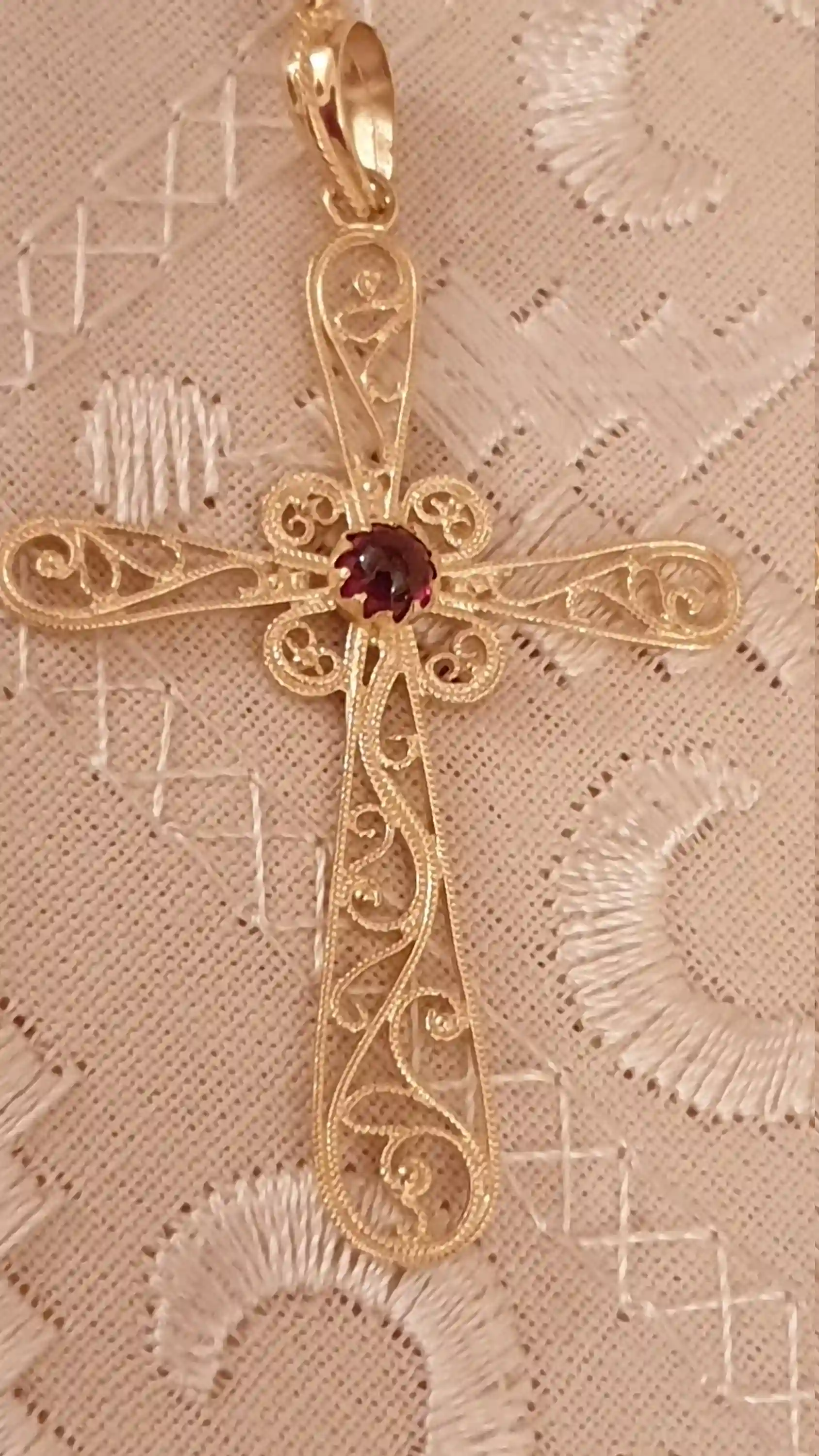 18Kt Solid GOLD Garnet Cross pendant gift for women/FILIGREE Gold Cross Charm Religious Jewelry Byzantin pendant 18k HANDMADE Christian gift 