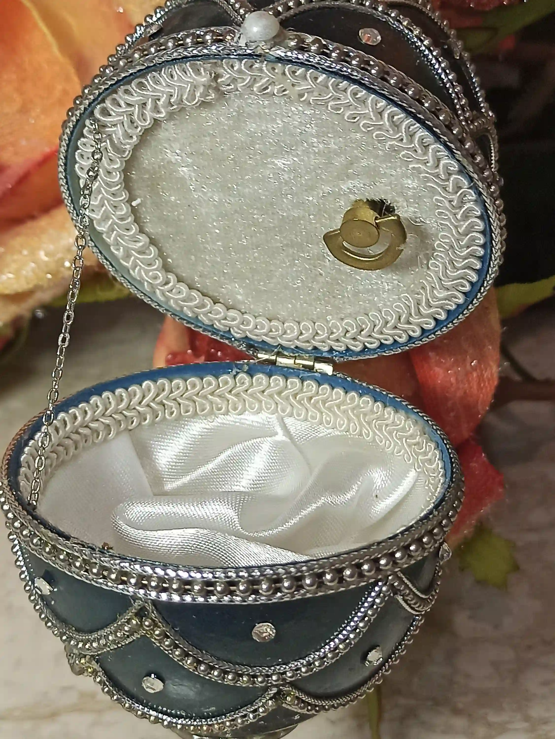 Christmas Gift for women Mom Wife Mother Her Sister Xmas Gift /ONLYONEOF/Musical Faberge Egg, Austrian Crystal Diamonds Real Egg Jewelry Box 