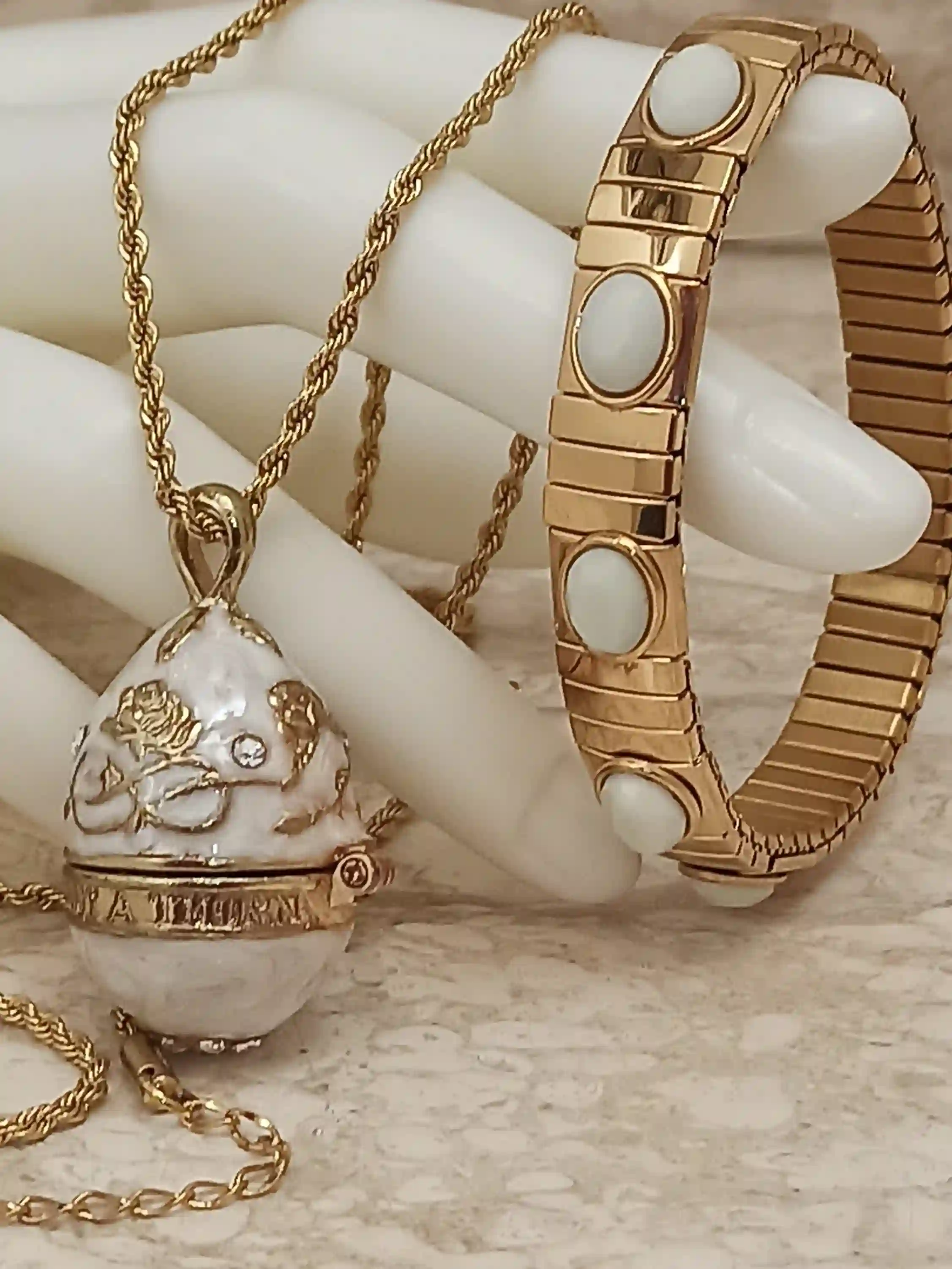 Mothers Day Gift Box Luxurious Jewelry Box Only ONE Exquisite Gift Box HANDCARVED 24kGOLD Austrian Crystal Pearl Faberge-Style Necklace & Bracelet 