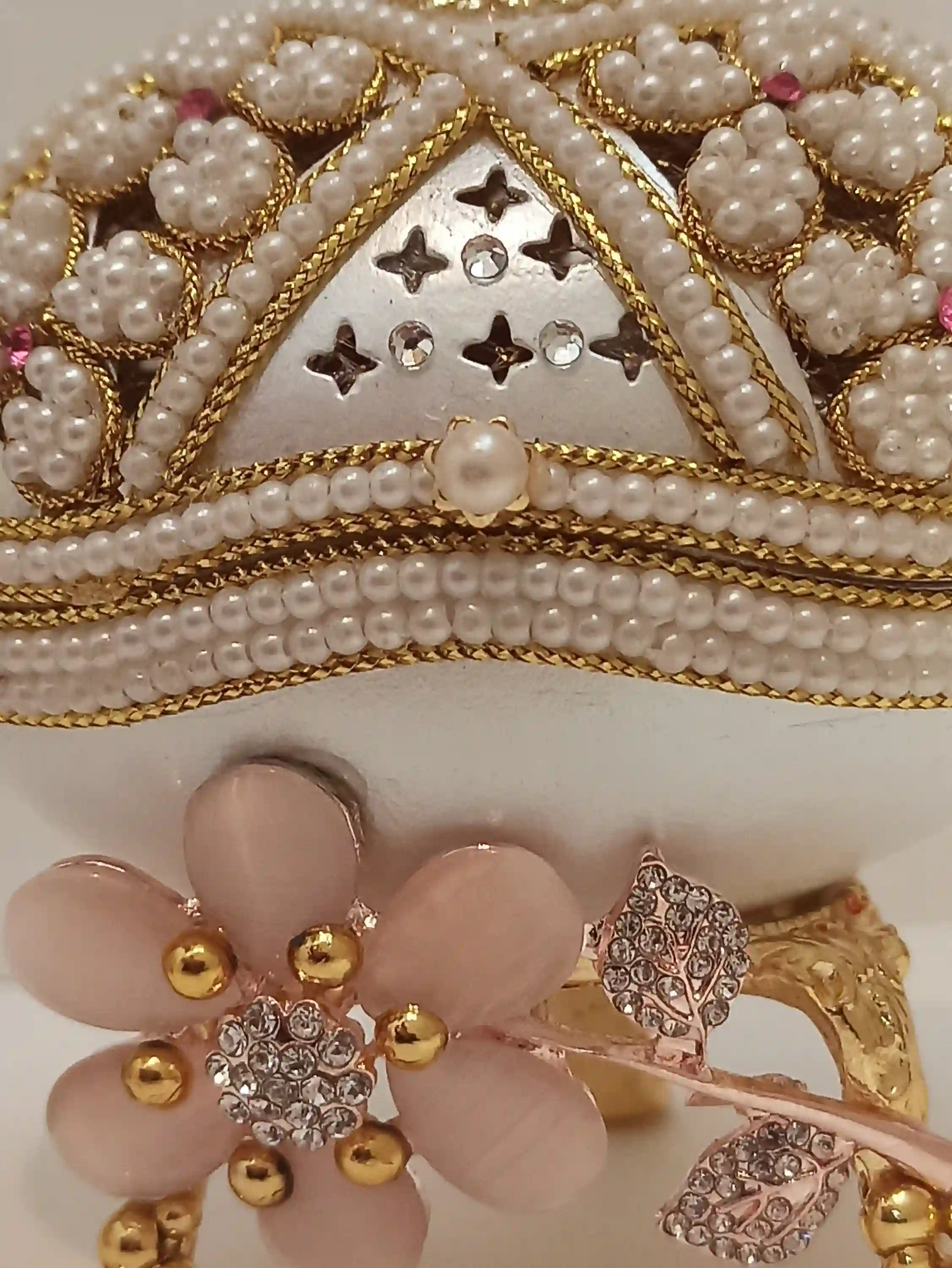 Mothers Day Gift Box Luxurious Jewelry Box Only ONE Exquisite Gift Box HANDCARVED 24kGOLD Austrian Crystal Pearl Faberge-Style Necklace & Bracelet 