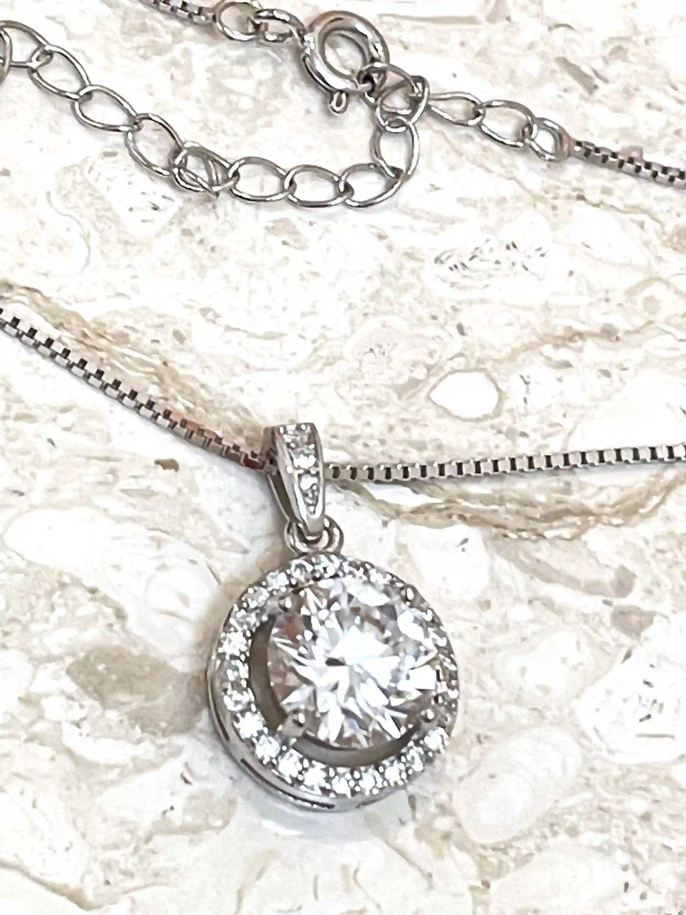 2ct Solitaire Necklace Diamond Necklace Diamond Solitaire Pendant Necklace round Diamond Jewelry Floating Diamond Lab Grown Diamond Pendant 