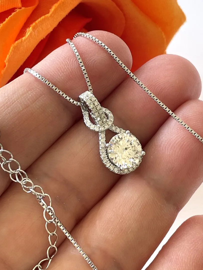 PierreLorren 2 Carat Diamond Necklace Love Knot Diamond Jewelry Silver 18k White Gold Diamond Pendant Victory Wisdom Gift for Women Birthday