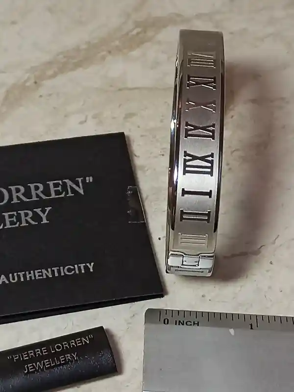 Roman Numberal Bracelet SILVER/Roman Numeral Bangle Bracelet/Roman Bracelet/Birthday Bracelet Gift for women/Roman Numeral Jewelry Her Gift 
