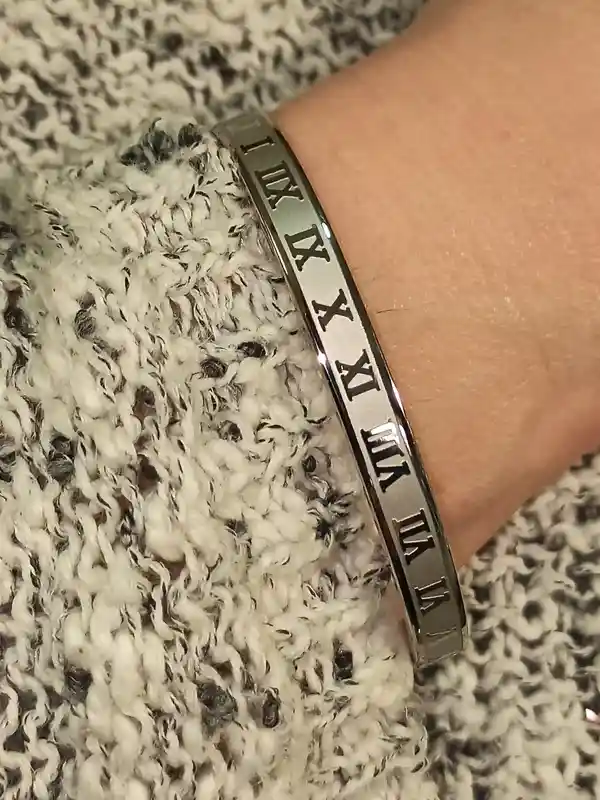 Roman Numberal Bracelet SILVER/Roman Numeral Bangle Bracelet/Roman Bracelet/Birthday Bracelet Gift for women/Roman Numeral Jewelry Her Gift 