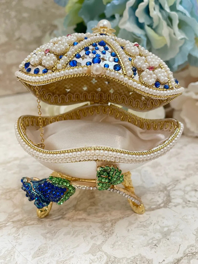 Something Old Blue Vintage 1990 Faberge Egg Style Music Box Handcarved Natural Egg 24k Gold Couple Fabergé Wedding Ring Box Bridal Shower.