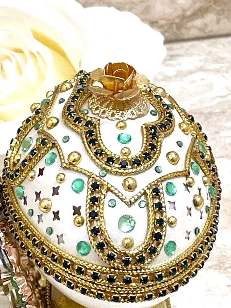 UNIQUE Faberge Egg Style 24k EMERALD Olive Wreath Engagement Ornament Proposal Ring Box Gift for Her Fabergé Egg Engagement Gift Fiance Wife