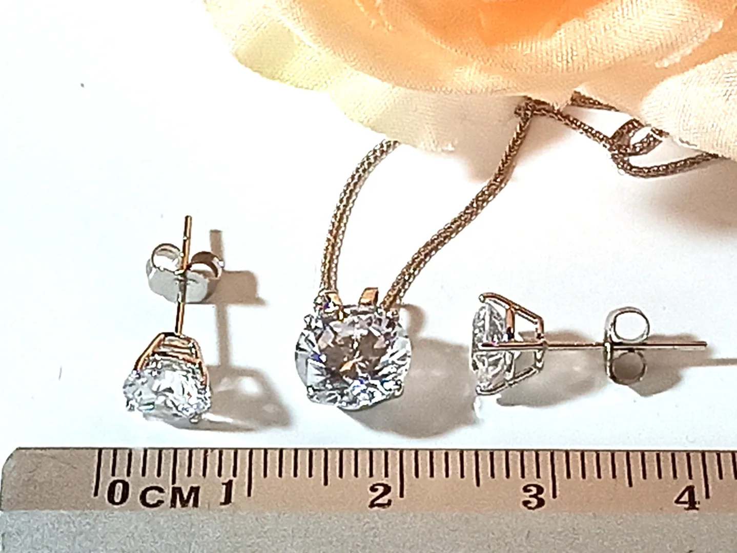 Diamond Solitaire Pendant Necklace - 1.5ct - 18K Solid White Gold - Diamond Necklace - 18
