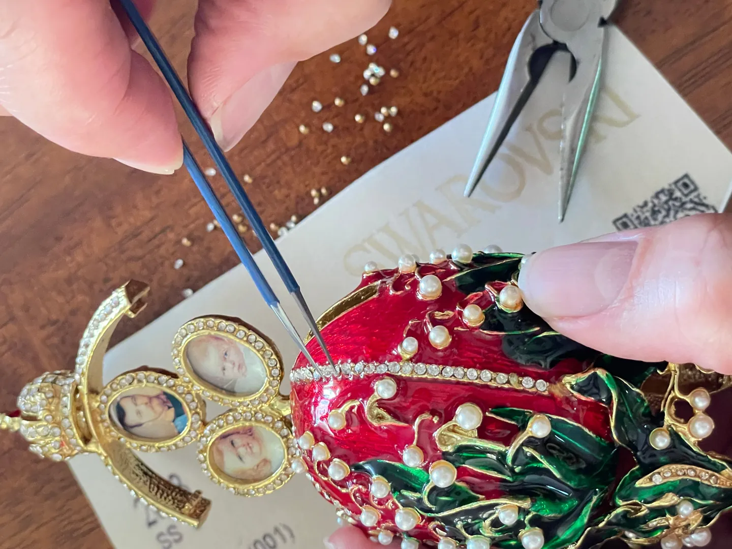 Handmade Red Fabergé's Magnificent Lilies of the Valley Easter Egg Unique Photo Frame Ornament Fabergé Style Egg Austrian Crystal HANDSET