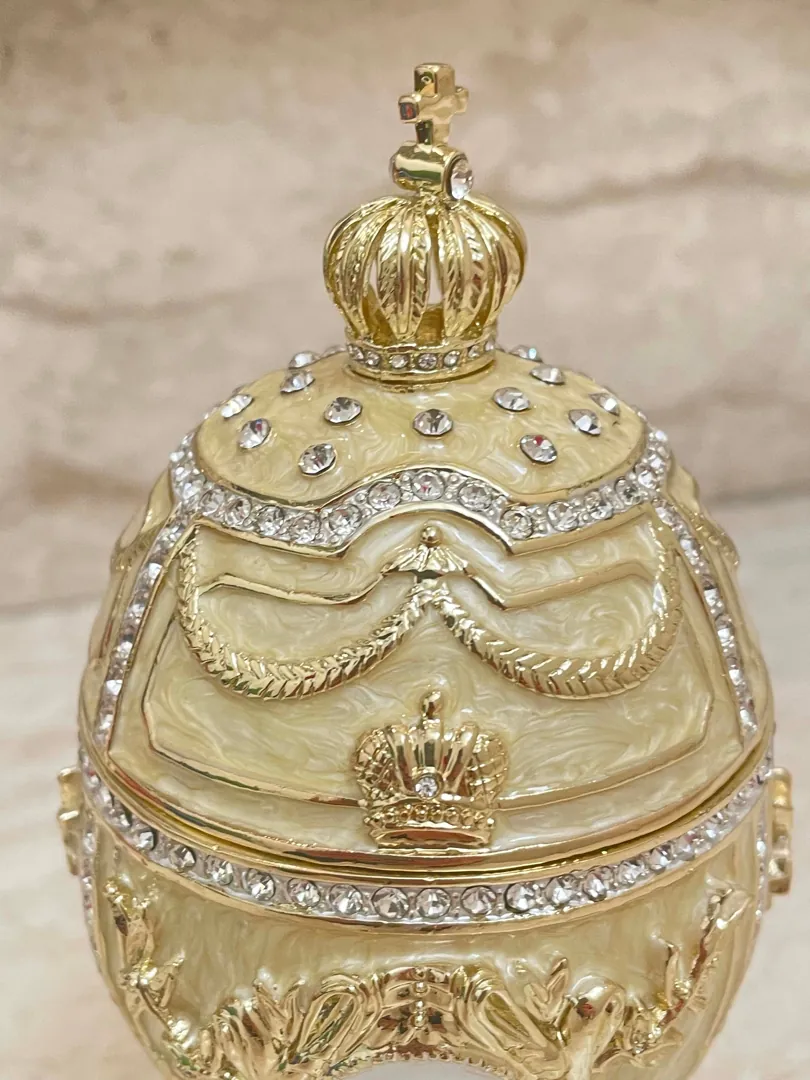 Designer 5* Faberge Egg Beige Jewelry Box Faberge Egg Bride Trinket Wedding Gift for Couple Unique Fabergé Egg Austrian Crystal Handset 5ct