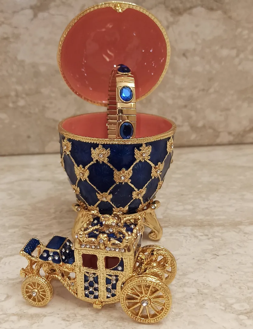 Queens Carriage Egg Faberge Ornament Jewelry Box Faberge 24k Gold 10ct Austrian Crystal Sapphire Bracelet Fabergé Egg Designer pierrelorren