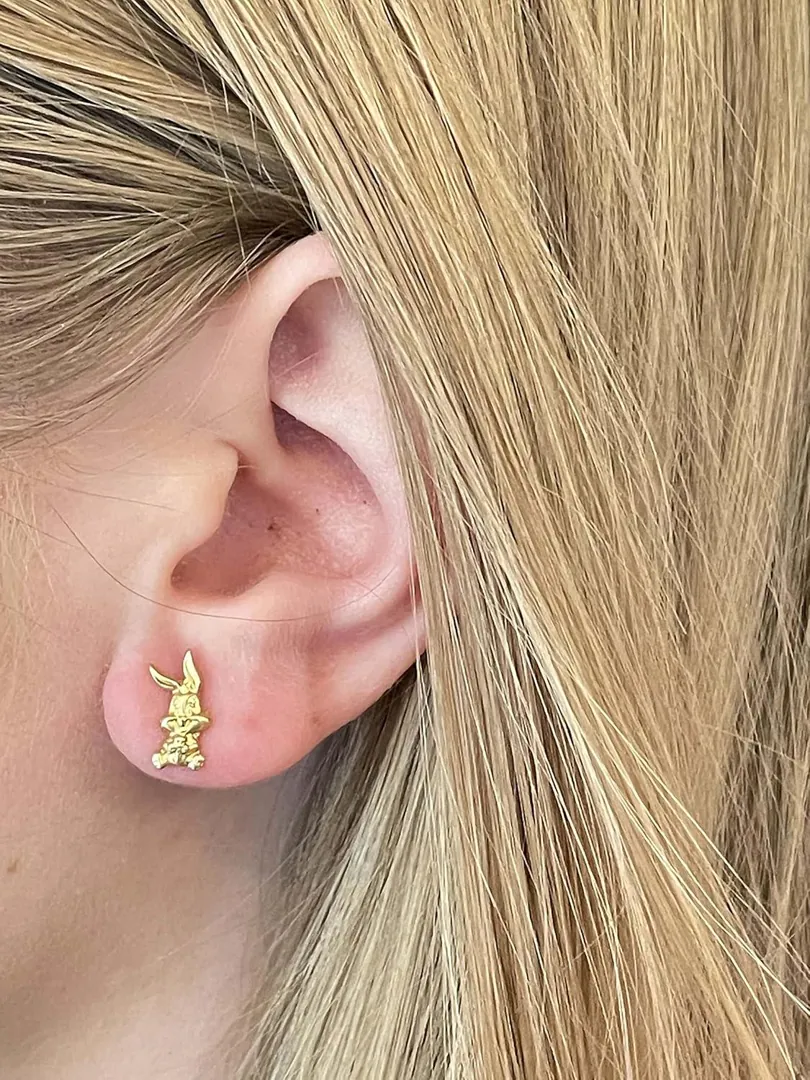 Girls earrings 18k solid gold Tweety Warner Bros original / Gold stud earrings Looney Tunes baby shower gift for girl Tweety Bird women's gift.