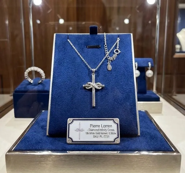 Designer Diamond Cross Pendant 18k Gold Diamond Cross Necklace Christian Mother's Day Gift Crucifix Cross for Mom Cross for Women Unique