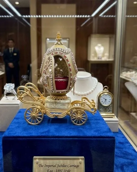 1975 Vintage Golden Anniversary Faberge Egg Style Natural Carved Egg 50th Marriage Anniversary Gifts for Parents Pure Gold Decor Swarovski.