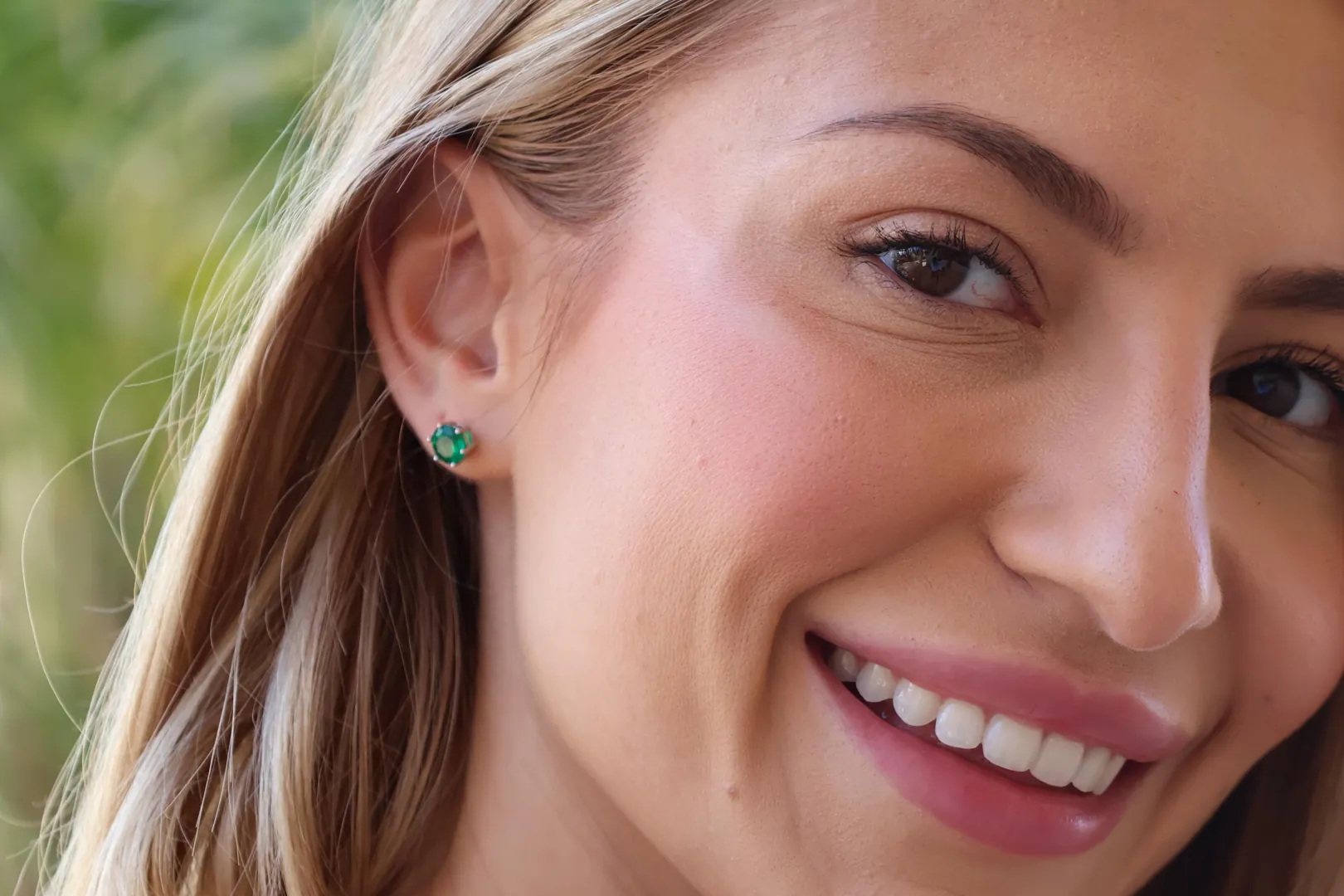 2ct Genuine Emerald Stud Earrings - Green Emerald Solitaire Gemstone Earrings - Handmade Emerald Earrings - Emerald Jewelry Handmade