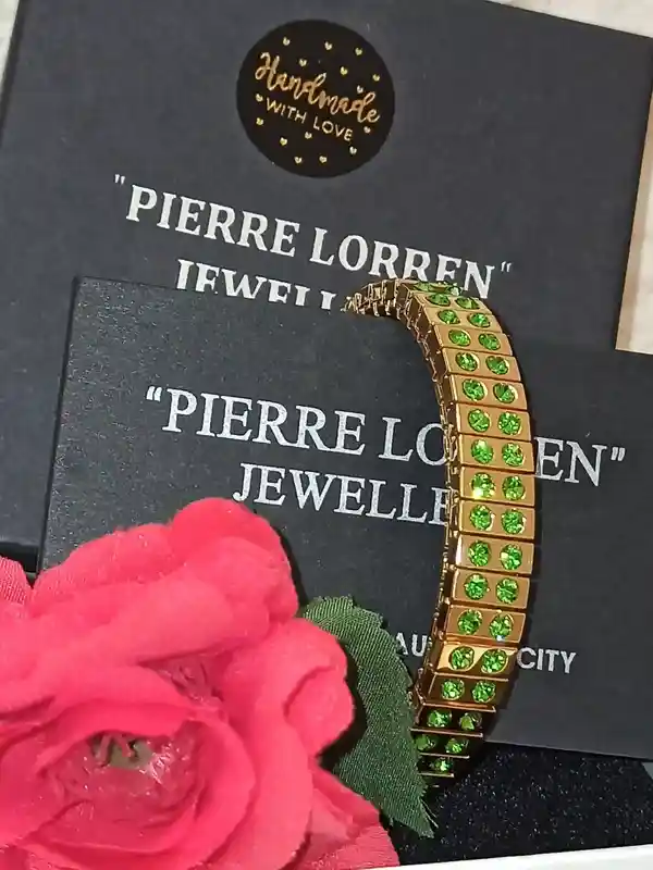 Designer Bracelet for women Handmade Jewelry 24K GOLD Gift for her Teacher Gift Green PERIDOT Mom Gift Gemstone Bracelet Peridot Jewelry 2ct 