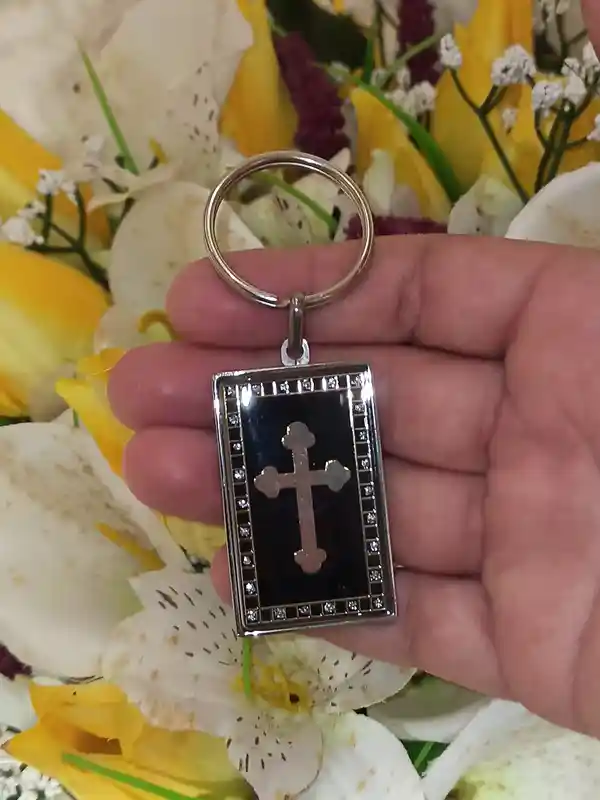 SILVER Cross Keychain Swarovski Diamond 24K Christian keychain Cross Key ring/Christian Keyring Cross Key chain/Christian Gift Confirmation 