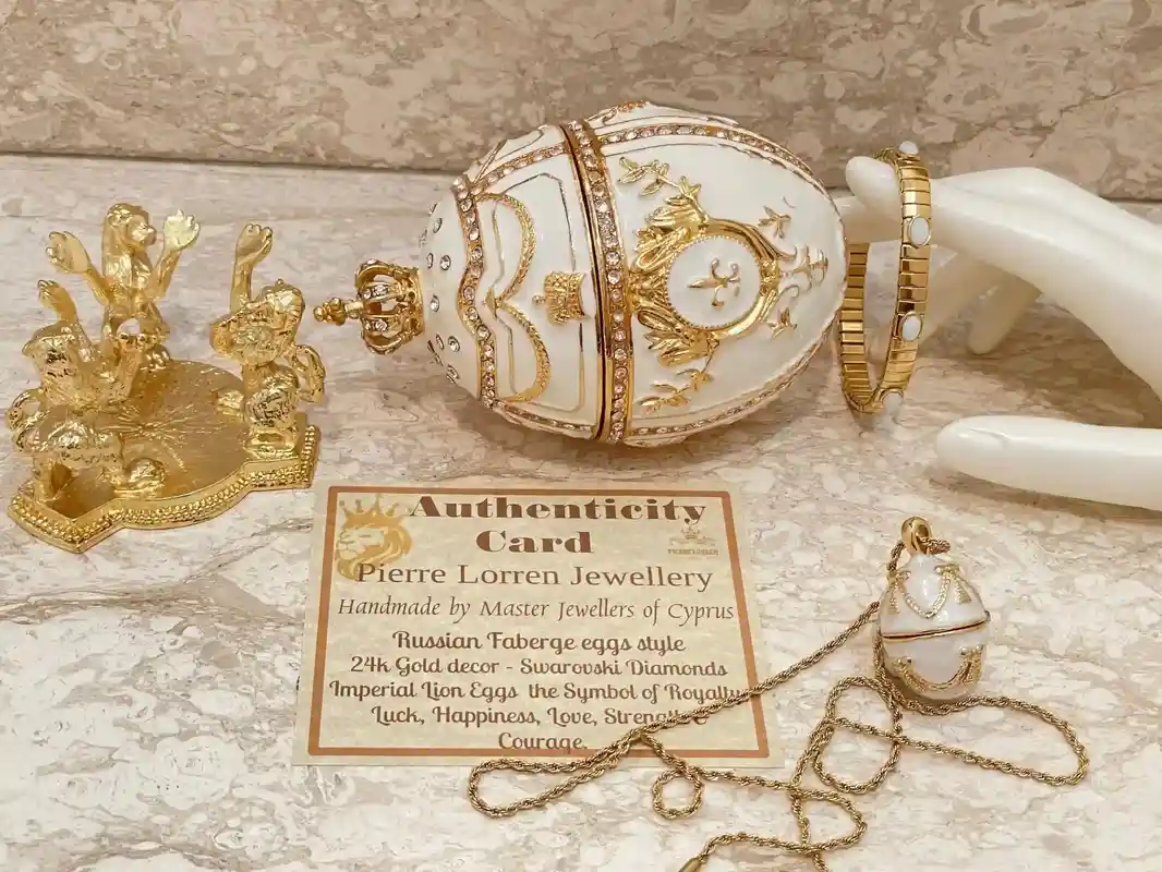 Original Vintage Earrings Donald Duck Jewelry Gold - 1st Birthday Earrings for Her - Baby Shower Earrings - Solid 18k Gold - Donald Earrings