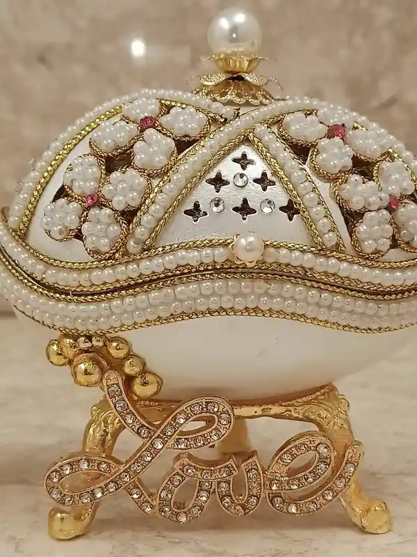 Love Trinket Luxury Gift ONE OfA Kind Pearl Jewelry box Faberge Music Natural HANDCARVED Egg 900 Pearl Austrian Crystal Diamond Bracelet 24k 