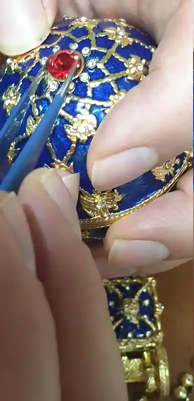 Queens Carriage Egg Faberge Ornament Jewelry Box FAbrege 24k GOLD 10ct Austrian Crystal Sapphire Bracelet Faberge Egg Designer pierrelorren 