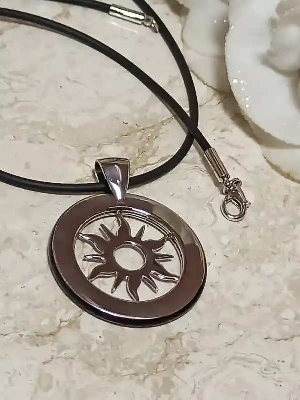 Silver Sun Necklace/Sun Solar Necklace Pendant Viking Norse Jewelry Sun Wheel of Life Sign Celtic Symbol Pagan Necklace Handmade Design 