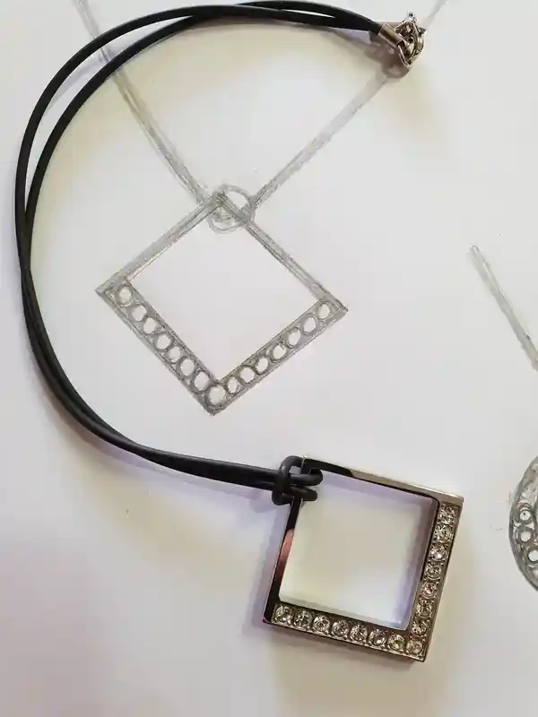 Silver Pendant necklace /Swarovski Crystal Necklace/Jewelry gift for mom/Jewelry gift for Her/Modern Necklace for women/Necklace for pendant 