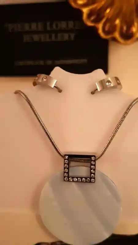 Mother of PEARL pendant silver bracelet silver earring Jewelry SET simulated diamond coral blue hand set stones authentic pearl TARNISHFREE 