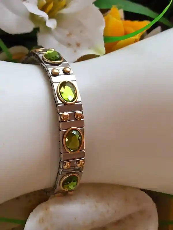 PERIDOT Crystal Bracelet/Green SWAROVSKI Crystal Jewelry/ August Birthstone Bracelet /Peridot Jewelry Crystal Gifts for women/HANDMADE Gifts 