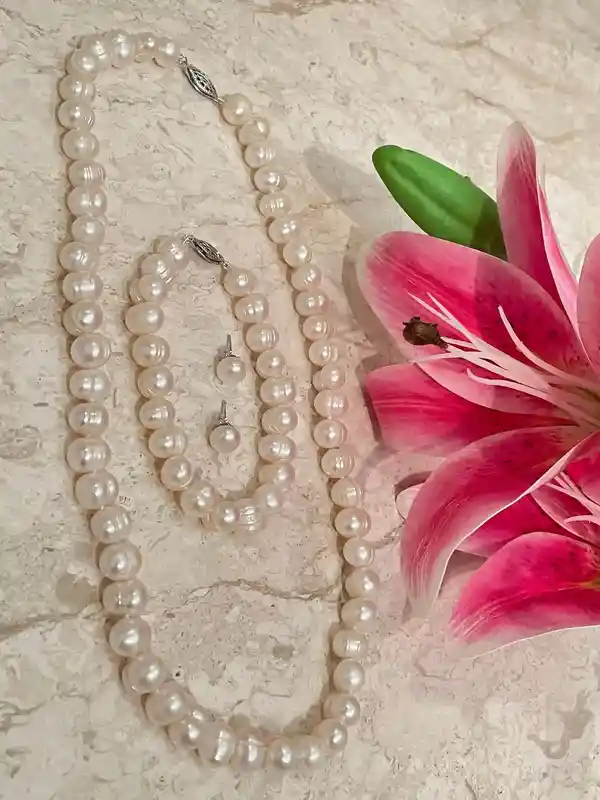 Japanese Akoya Pearl Necklace SET High Luster Cultured 8.0- 8.5mm 18