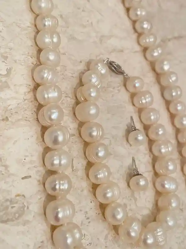 Japanese Akoya Pearl Necklace SET High Luster Cultured 8.0- 8.5mm 18