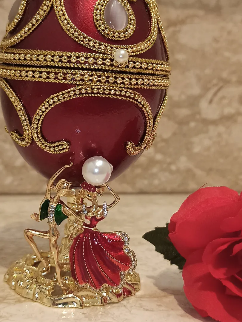 FABERGE Egg Music Box, Unique mom gift, Couples gift, Engagement gift for fiance, Housewarming gift, Unique gift for wife, 1st wedding gift idea